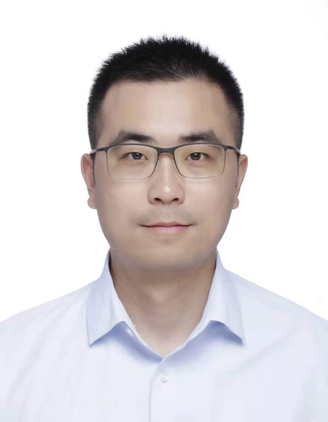 中心主任 李伟副研究员